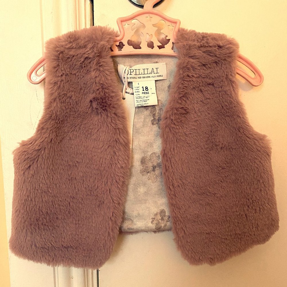 Soft Italian Opililai faux fur vest in dusty rose